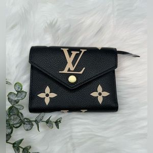 🌸SOLD🌸Louis Vuitton Bicolor Victorine Wallet